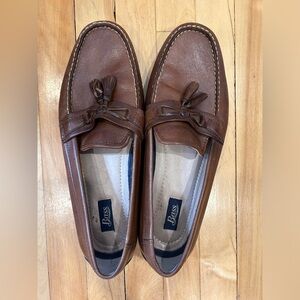 Bass Adams II brown leather loafer